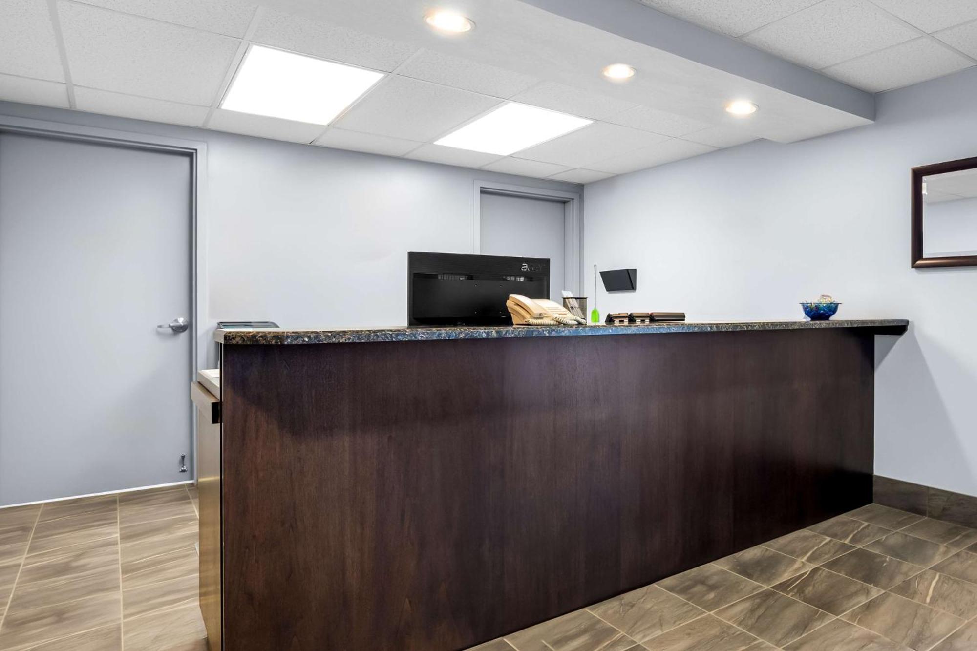 Surestay Studio By Best Western Hardisty Exterior foto